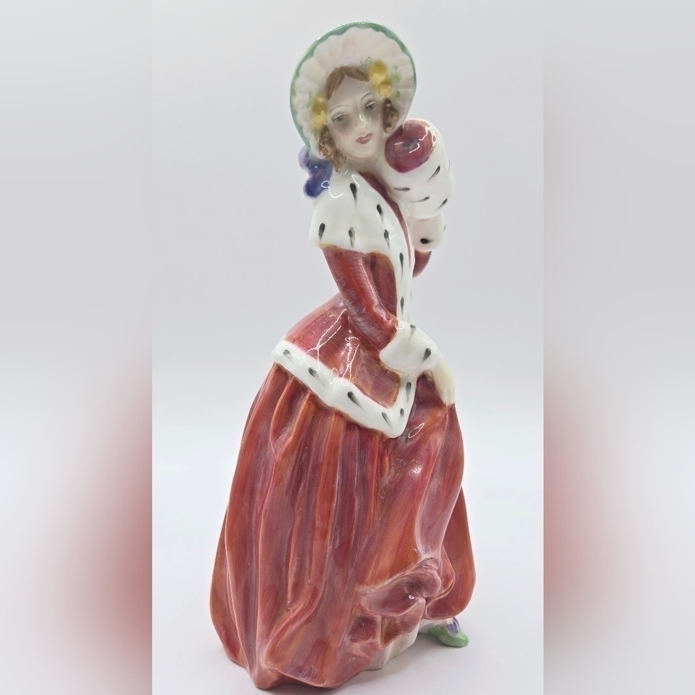 Vintage Royal Doulton “Christmas Morn” HN1992 Figurine – English Bone China Lady
